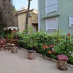 Chronos Golem, Casa de Férias *