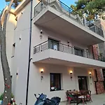 Casa de Férias Chronos Golem, *