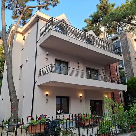 Chronos Golem, Durrës