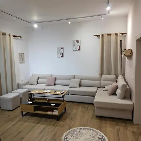 Chronos Golem, Durrës