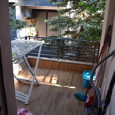 Chronos Golem, Prázdninový dům *