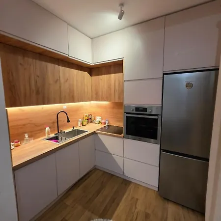 Chronos Golem, Casa vacanze